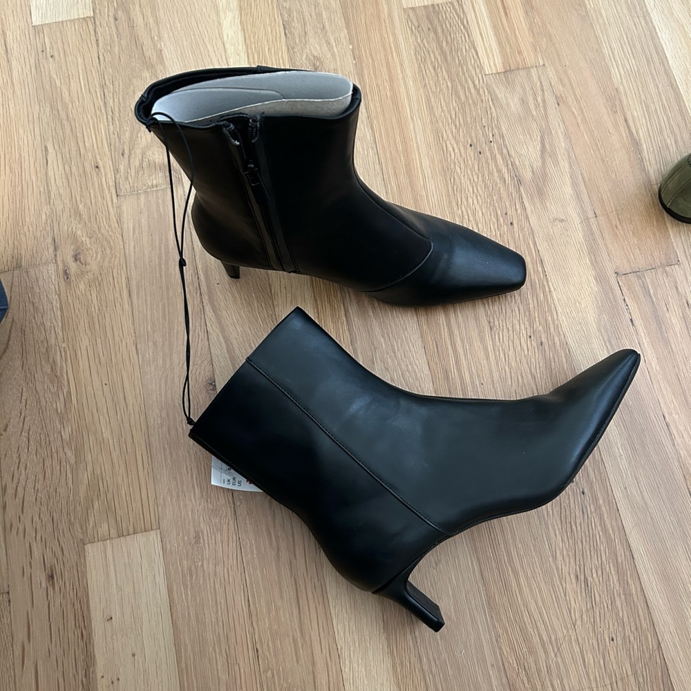 H&M Faux Leather Black Ankle Books - Size 38